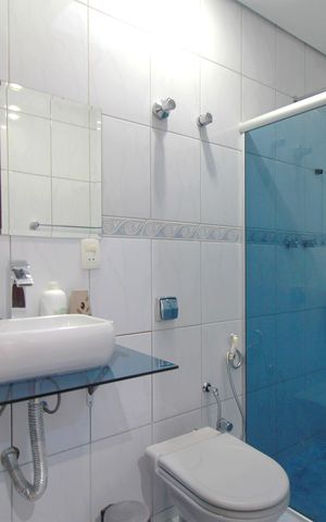 Casa para alugar com 357m², 5 quartos e 4 vagasBanheiro da Suíte 1