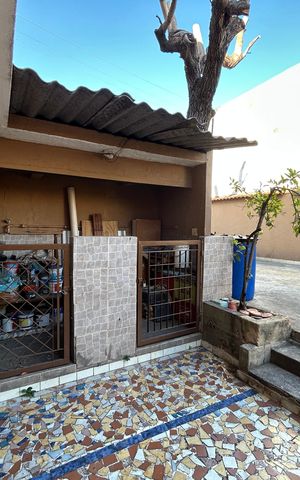 Casa à venda com 347m², 7 quartos e 5 vagasCanil