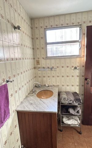 Casa à venda com 347m², 7 quartos e 5 vagasBanheiro da Suíte 2