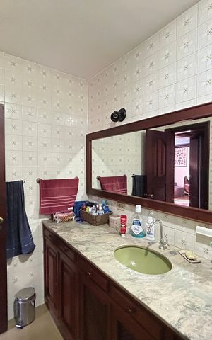 Casa à venda com 347m², 7 quartos e 5 vagasBanheiro Social