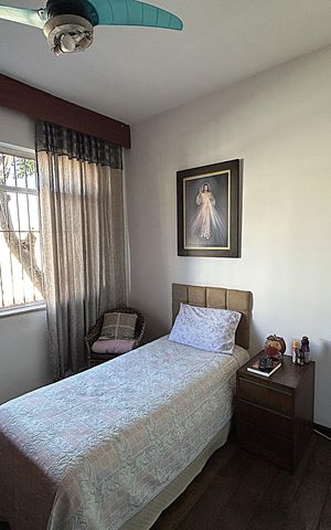Casa à venda com 347m², 7 quartos e 5 vagasQuarto 2