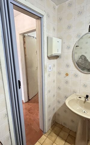 Casa à venda com 347m², 7 quartos e 5 vagasBanheiro casa 2