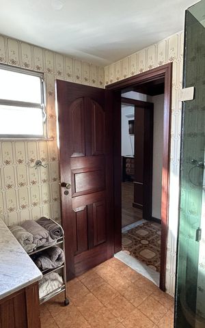 Casa à venda com 347m², 7 quartos e 5 vagasBanheiro da Suíte 2