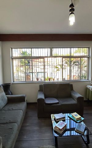 Casa à venda com 347m², 7 quartos e 5 vagasSala