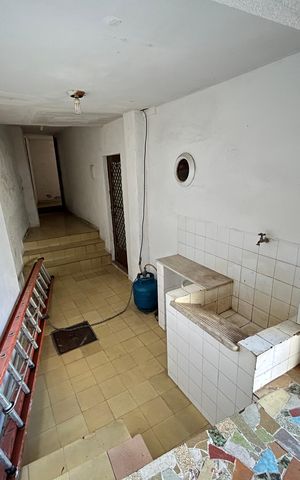 Casa à venda com 347m², 7 quartos e 5 vagasÁrea de serviço casa 2