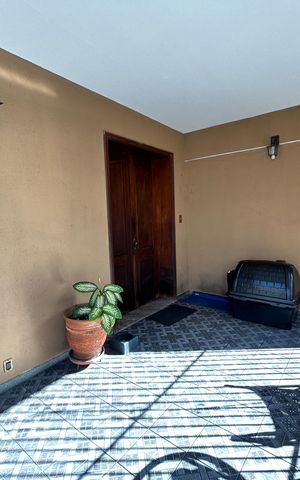 Casa à venda com 347m², 7 quartos e 5 vagasVaranda
