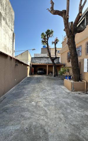 Casa à venda com 347m², 7 quartos e 5 vagasQuintal/garagem