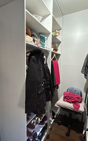 Casa à venda com 347m², 7 quartos e 5 vagasCloset da Suíte 1