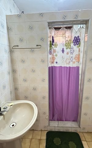 Casa à venda com 347m², 7 quartos e 5 vagasBanheiro casa 2