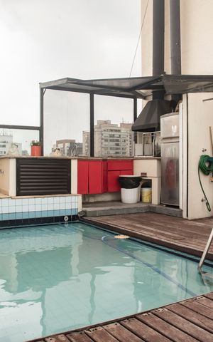 Apartamento à venda com 220m², 3 quartos e 3 vagasCobertura - Piscina