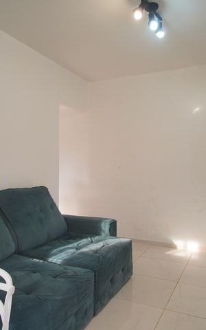 Casa à venda com 160m², 2 quartos e 2 vagasSala