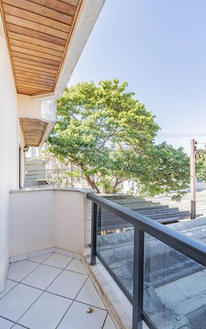 Casa para alugar com 80m², 2 quartos e 2 vagasVaranda