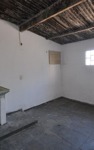 Casa à venda com 105m², 3 quartos e sem vagaÁrea de serviço