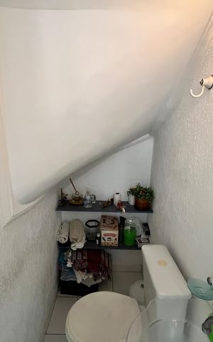 Casa de condomínio à venda com 85m², 3 quartos e 1 vagaLavabo