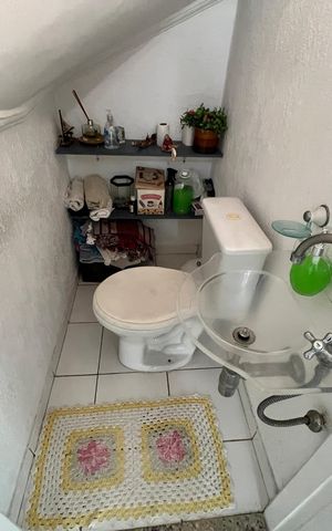 Casa de condomínio à venda com 85m², 3 quartos e 1 vagaLavabo
