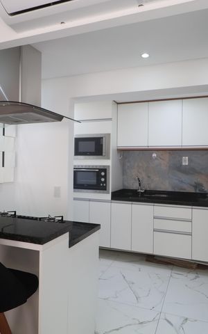 Apartamento para alugar com 76m², 2 quartos e 1 vagaCozinha e Área de Serviço