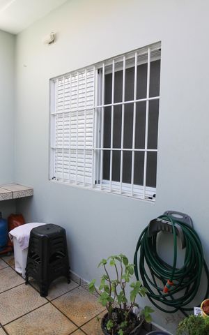 Casa à venda com 100m², 3 quartos e 2 vagasQuintal