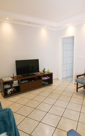 Casa à venda com 100m², 3 quartos e 2 vagasSala