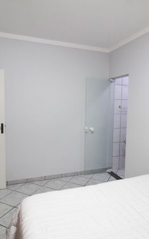 Casa à venda com 100m², 3 quartos e 2 vagasSuite 1
