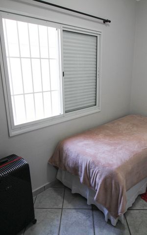 Casa à venda com 100m², 3 quartos e 2 vagasQuarto 