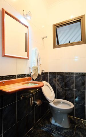 Casa à venda com 180m², 4 quartos e 2 vagasLavabo