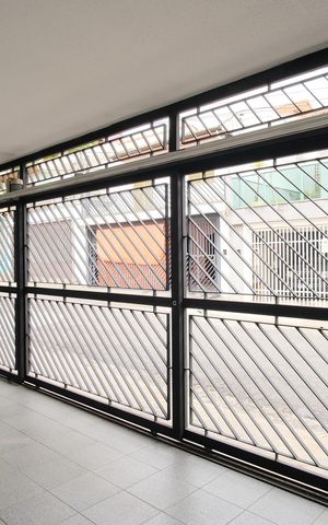 Casa à venda com 180m², 4 quartos e 2 vagasGaragem