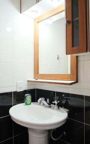 Casa à venda com 180m², 4 quartos e 2 vagasBanheiro Social