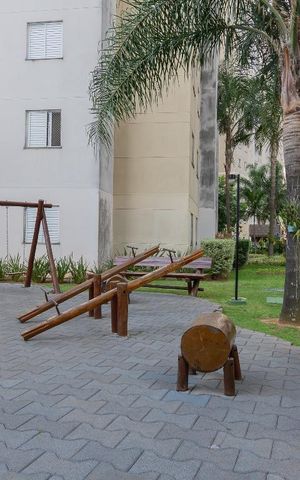 Apartamento para alugar com 60m², 2 quartos e 1 vaga Apartamento para alugar com 60m², 2 quartos e 1 vagaÁrea comum - Playground
