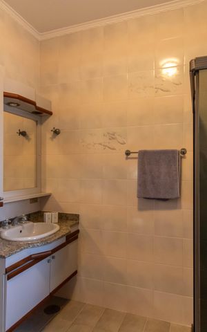 Casa à venda com 500m², 5 quartos e 6 vagasSuíte 3 Banheiro