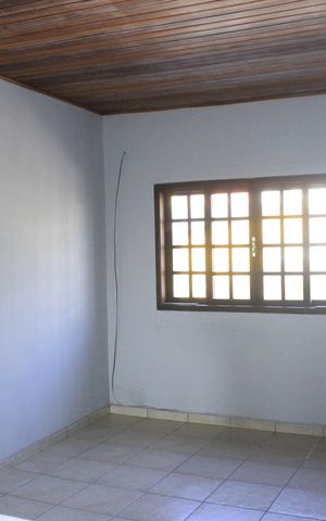 Casa para alugar com 250m², 2 quartos e 3 vagasSuíte