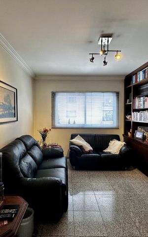 Apartamento à venda com 323m², 4 quartos e 6 vagas Apartamento à venda com 323m², 4 quartos e 6 vagasSala de Tv