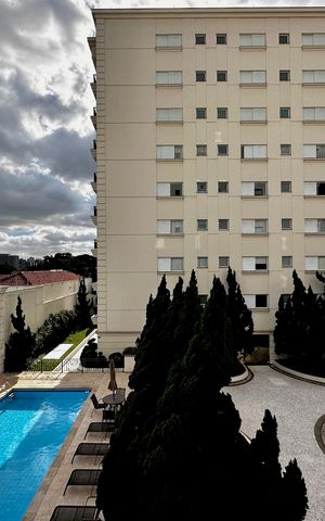 Apartamento à venda com 323m², 4 quartos e 6 vagas Apartamento à venda com 323m², 4 quartos e 6 vagasVista Suíte 3