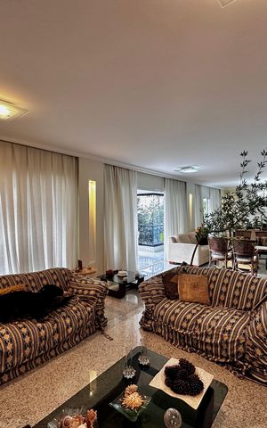 Apartamento à venda com 323m², 4 quartos e 6 vagas Apartamento à venda com 323m², 4 quartos e 6 vagasSala