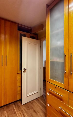 Apartamento à venda com 323m², 4 quartos e 6 vagas Apartamento à venda com 323m², 4 quartos e 6 vagasCloset Suíte 4