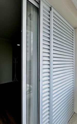 Apartamento à venda com 323m², 4 quartos e 6 vagas Apartamento à venda com 323m², 4 quartos e 6 vagasSacada Suíte 4