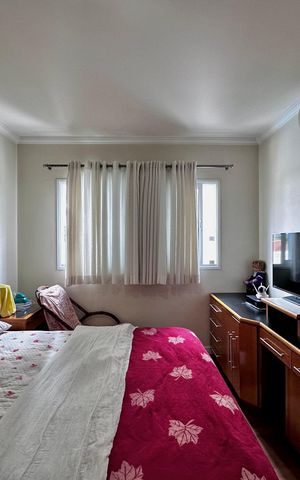 Apartamento à venda com 323m², 4 quartos e 6 vagas Apartamento à venda com 323m², 4 quartos e 6 vagasSuíte 3