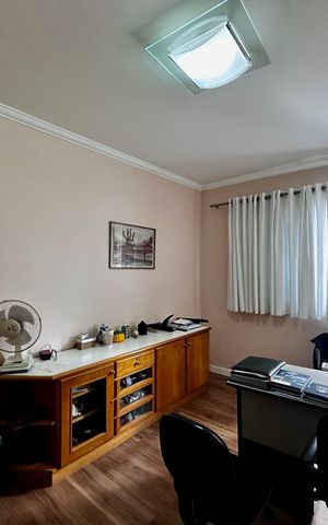 Apartamento à venda com 323m², 4 quartos e 6 vagas Apartamento à venda com 323m², 4 quartos e 6 vagasSuíte 1