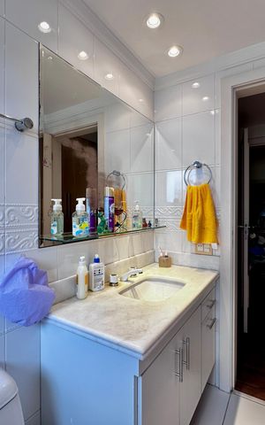 Apartamento à venda com 323m², 4 quartos e 6 vagas Apartamento à venda com 323m², 4 quartos e 6 vagasBanheiro Suíte 3