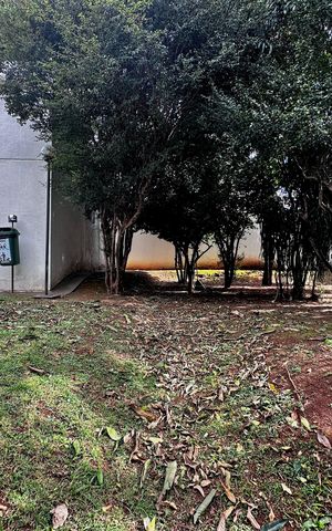 Apartamento à venda com 323m², 4 quartos e 6 vagas Apartamento à venda com 323m², 4 quartos e 6 vagasEspaço Pet/ Pomar