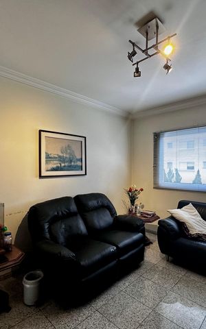 Apartamento à venda com 323m², 4 quartos e 6 vagas Apartamento à venda com 323m², 4 quartos e 6 vagasSala de Tv