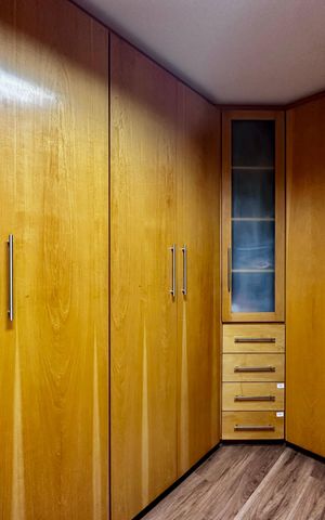 Apartamento à venda com 323m², 4 quartos e 6 vagas Apartamento à venda com 323m², 4 quartos e 6 vagasCloset Suíte 4