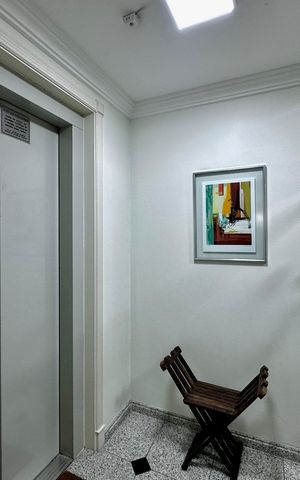 Apartamento à venda com 323m², 4 quartos e 6 vagas Apartamento à venda com 323m², 4 quartos e 6 vagasHall Social Apartamento