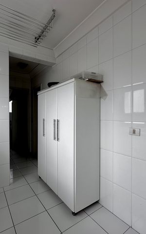 Apartamento à venda com 323m², 4 quartos e 6 vagas Apartamento à venda com 323m², 4 quartos e 6 vagasÁrea de Serviço