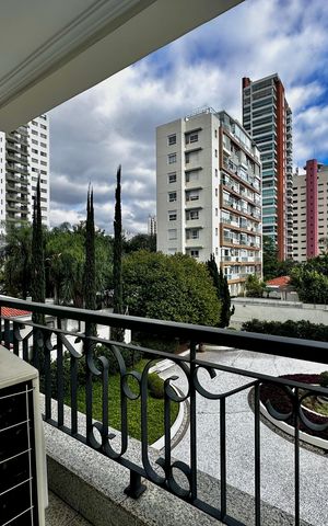 Apartamento à venda com 323m², 4 quartos e 6 vagas Apartamento à venda com 323m², 4 quartos e 6 vagasSacada Suíte 4
