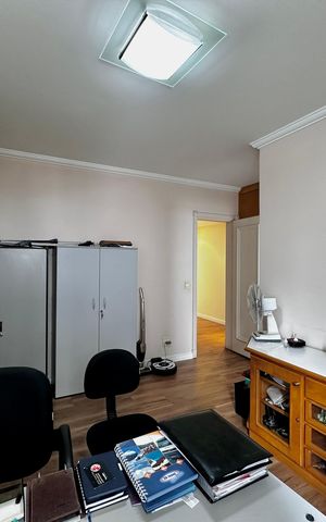 Apartamento à venda com 323m², 4 quartos e 6 vagas Apartamento à venda com 323m², 4 quartos e 6 vagasSuíte 1