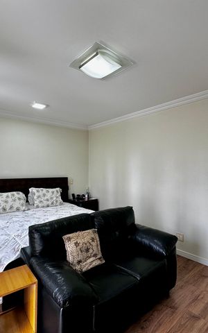 Apartamento à venda com 323m², 4 quartos e 6 vagas Apartamento à venda com 323m², 4 quartos e 6 vagasSuíte 4