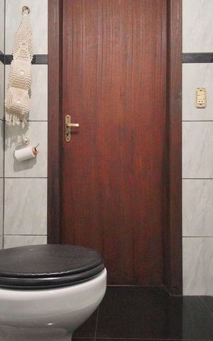Casa à venda com 430m², 3 quartos e 3 vagasBanheiro
