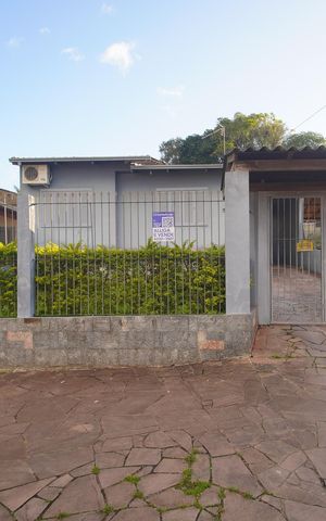 Casa à venda com 430m², 3 quartos e 3 vagasFachada