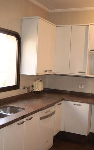 Apartamento à venda com 300m², 4 quartos e 4 vagasCozinha