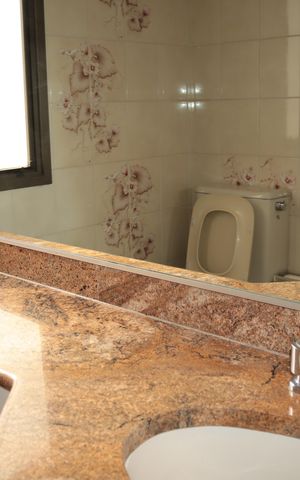 Apartamento à venda com 300m², 4 quartos e 4 vagasBanheiro da Suíte 2
